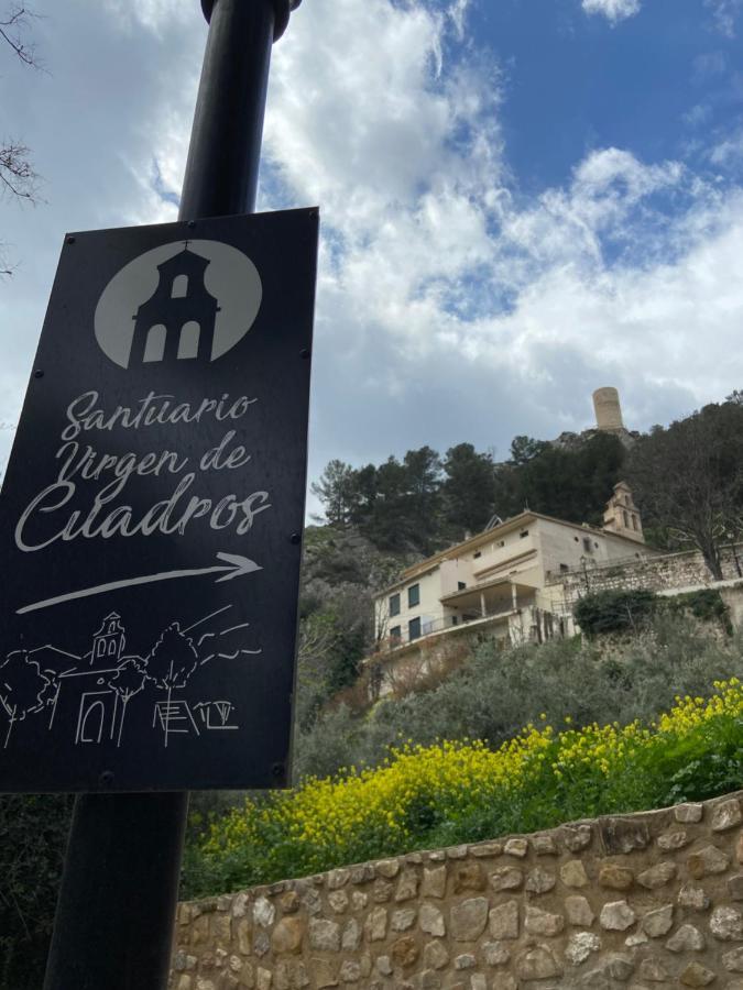 Hostal Rural De Cuadros Bedmar y Garciez Bagian luar foto