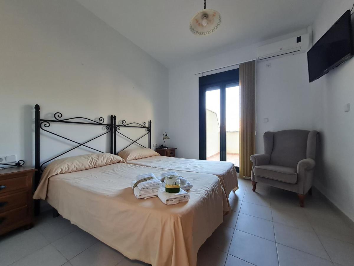Hostal Rural De Cuadros Bedmar y Garciez Bagian luar foto